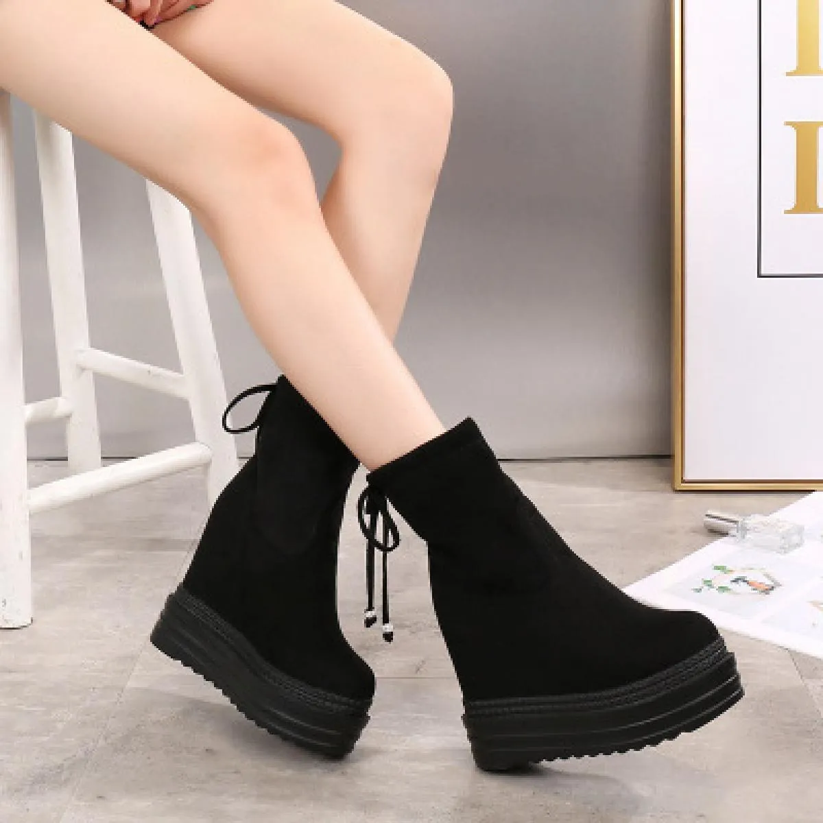 2022 Stivali da donna elastici Suola spessa 13 cm All'interno Stivali da donna più in velluto Stivali di cotone caldo con zeppa