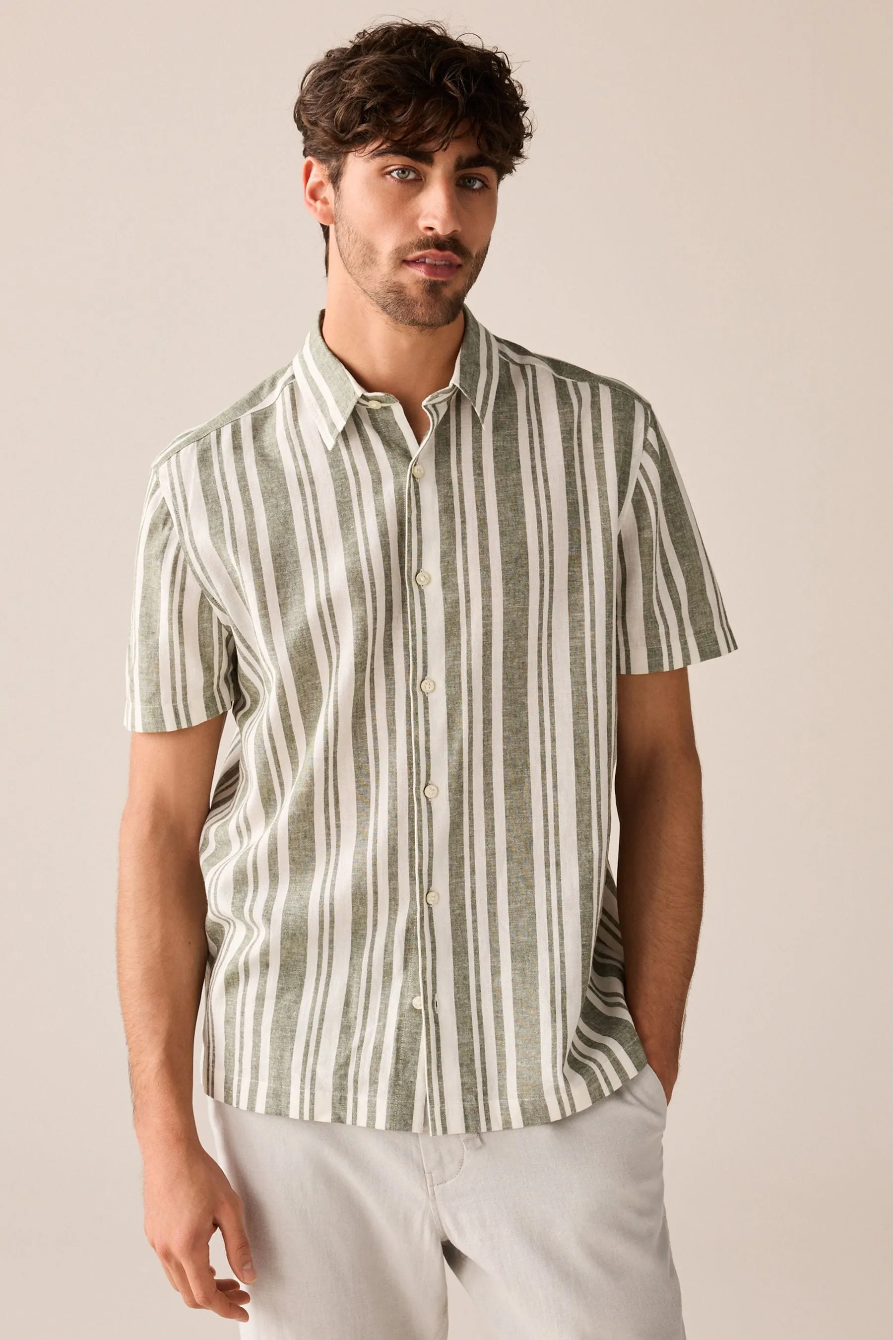Camicia in Blend A righe Manica corta lino
