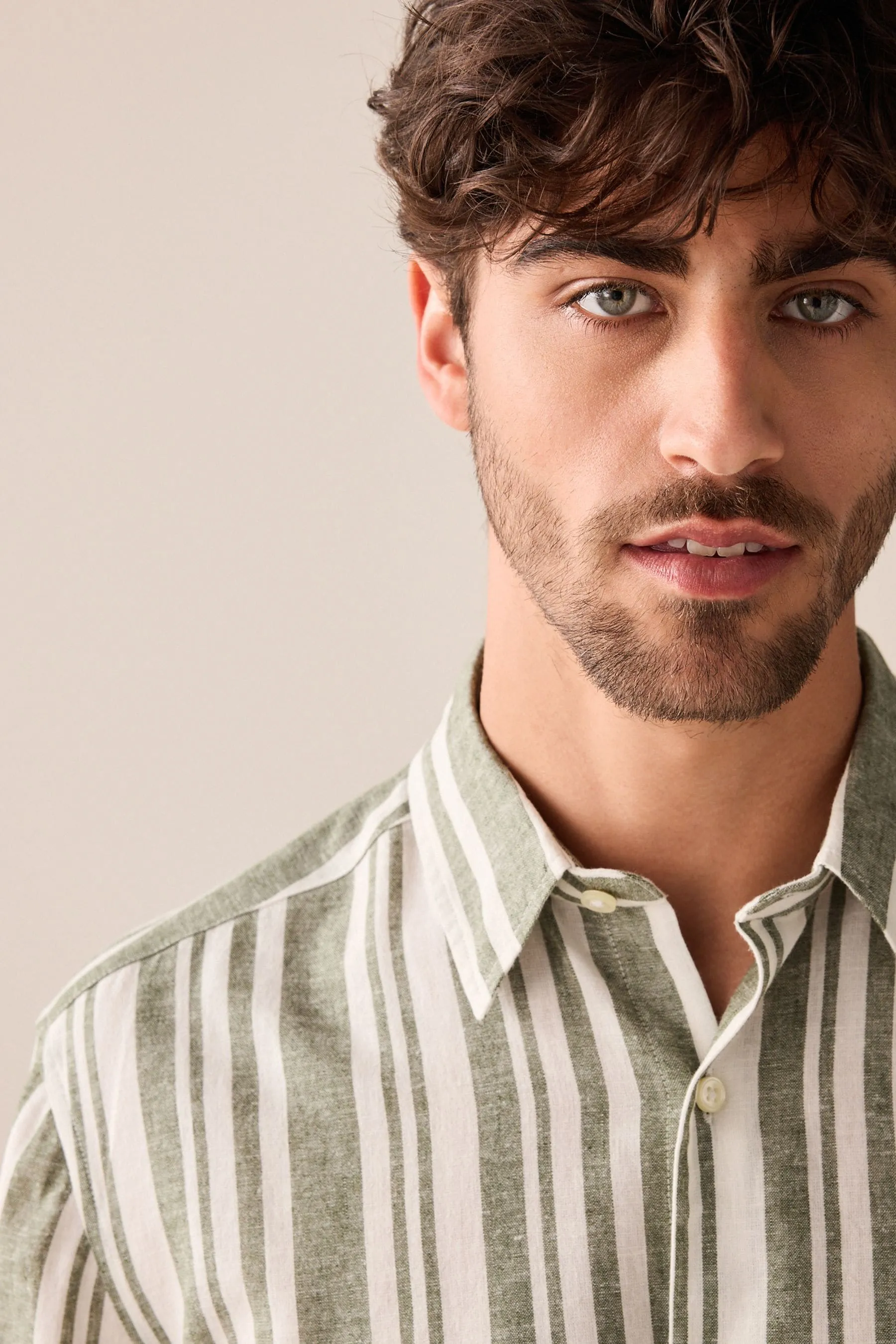 Camicia in Blend A righe Manica corta lino