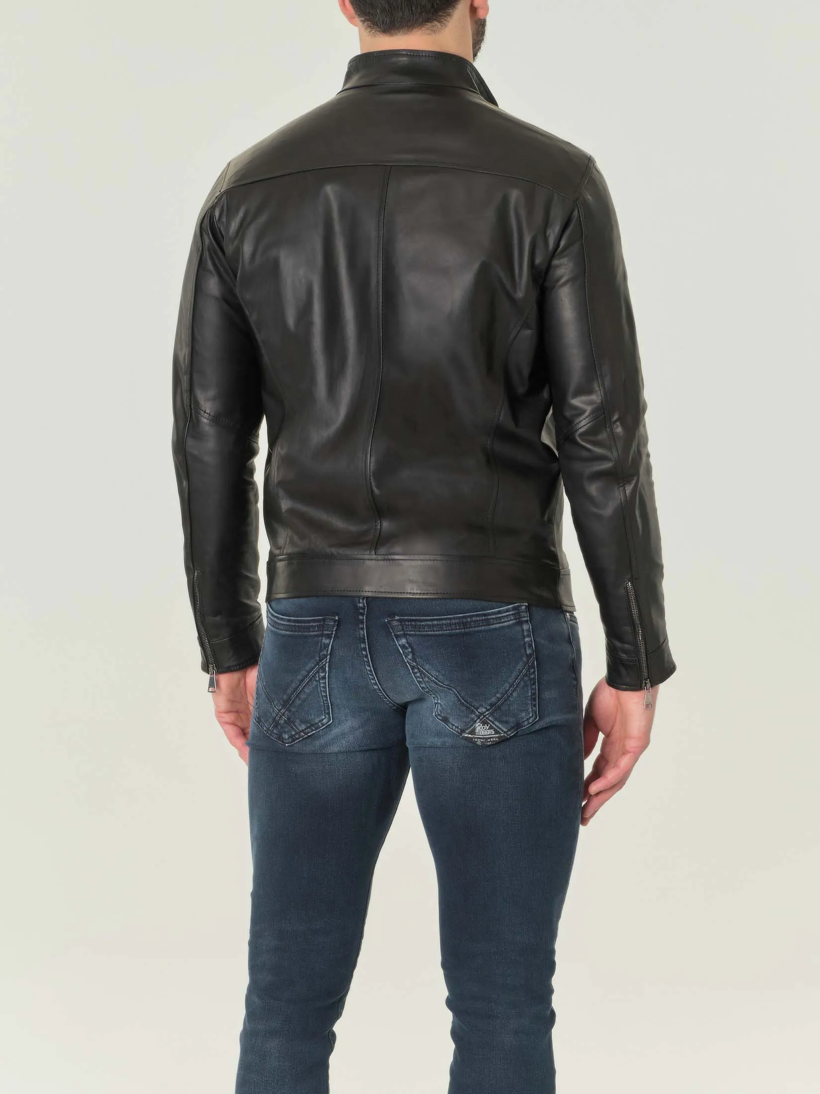 Giacca biker in pelle nera con collo alto