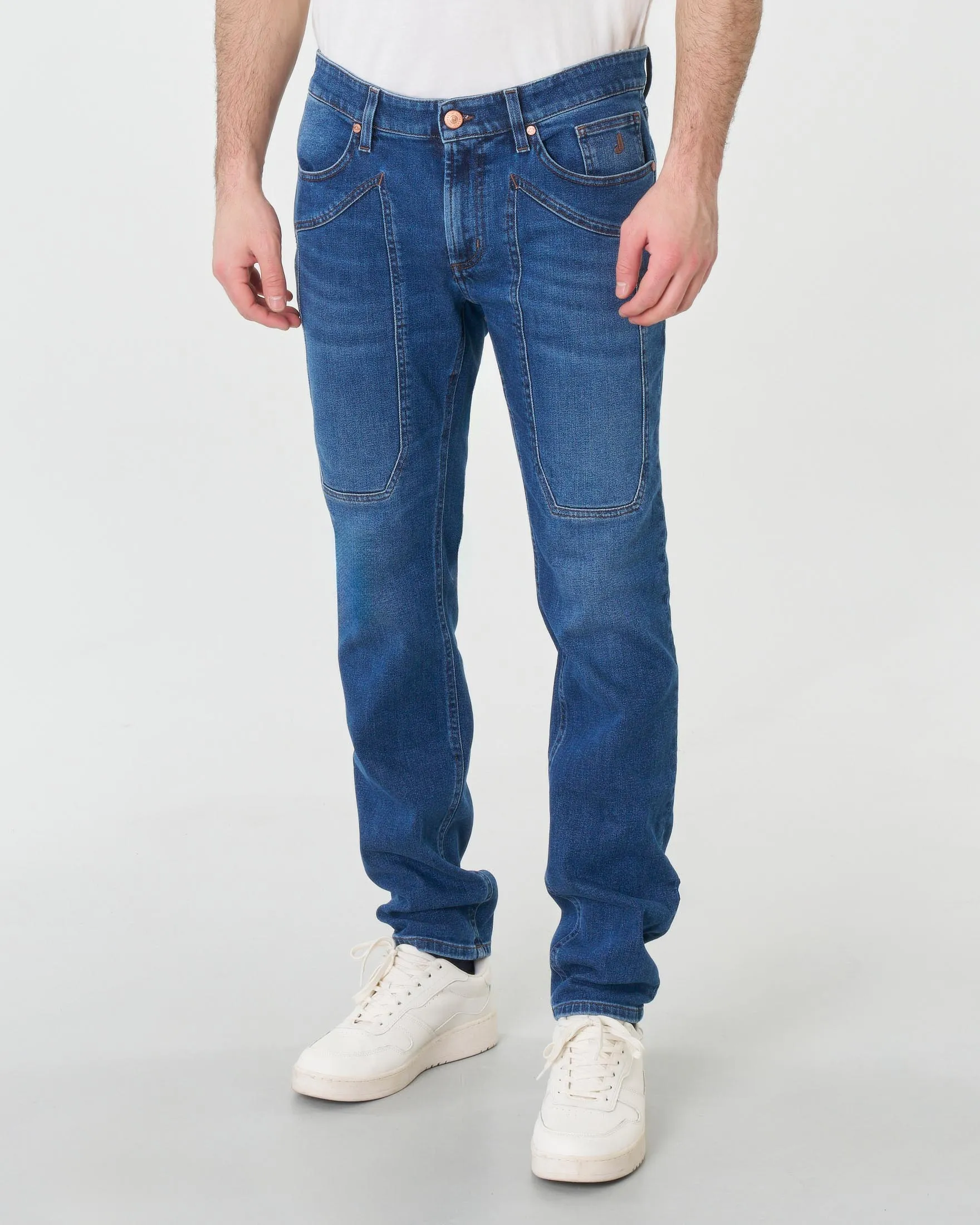 Jeans PA077 lavaggio scuro stone washed con toppa
