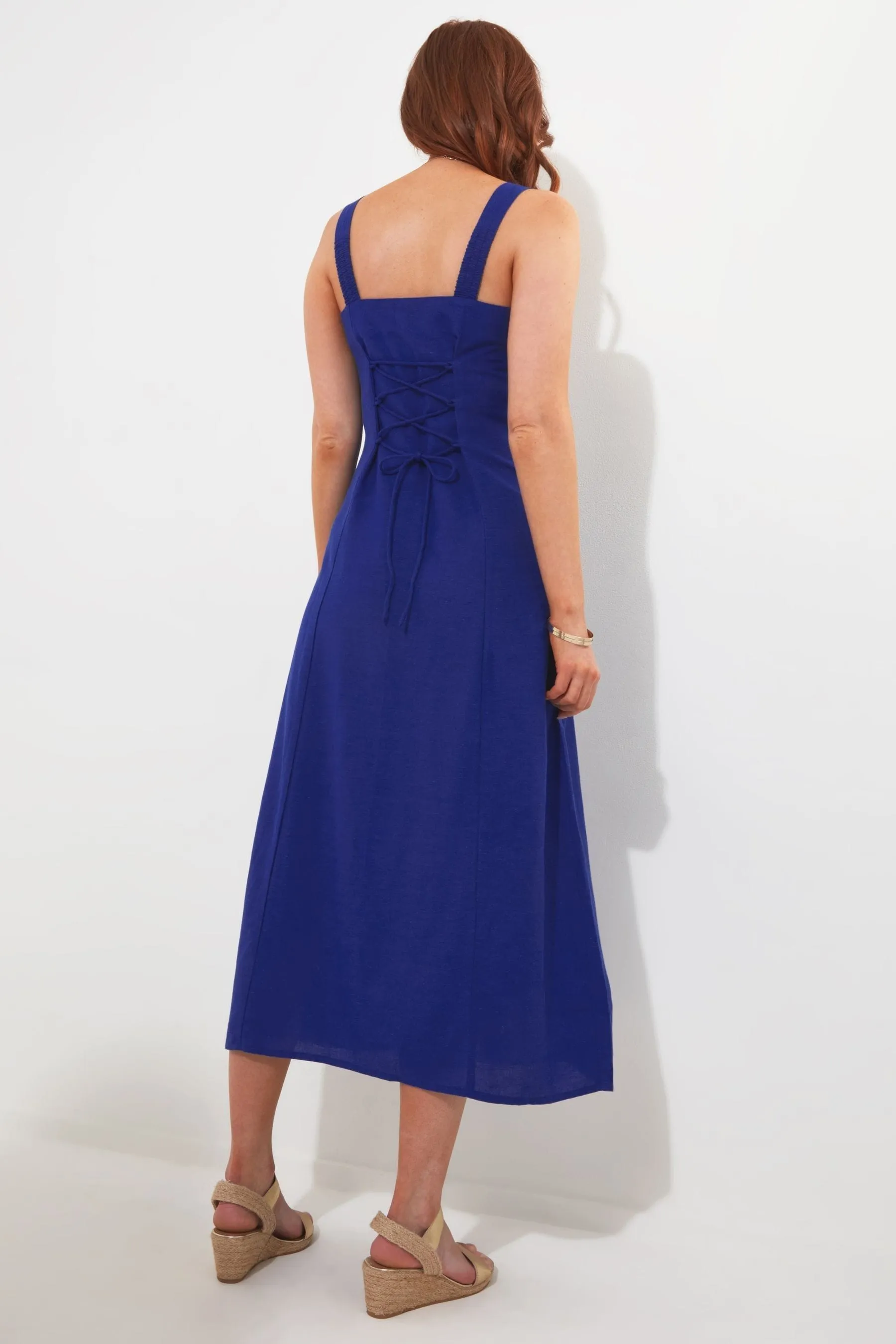 Joe Browns - Maxi abito blu cobalto in Blend Con bottoni in lino con gonna a ruota