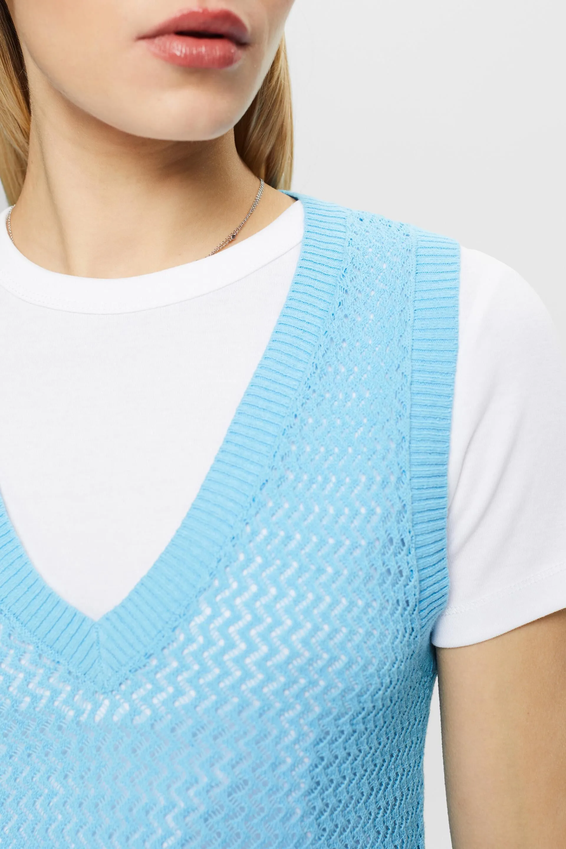 Pullover senza maniche strutturato con scollo a V